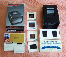 Rare View-Master Pana-Vue 9 Lighted Slide Viewer and slides. Powered by batterie