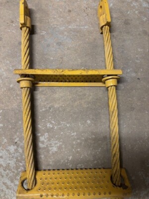 CAT Main Frame Step 8X-7742