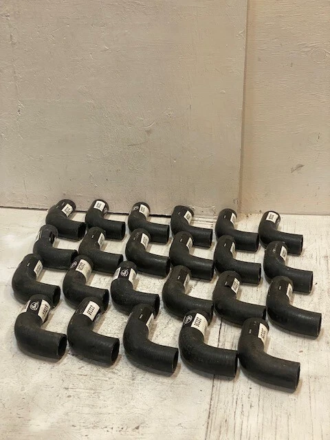 23 Pack of Gates 23235 Premium Molded Radiator Coolant Hoses B3204BI (23 Qty) - Image 2 of 4