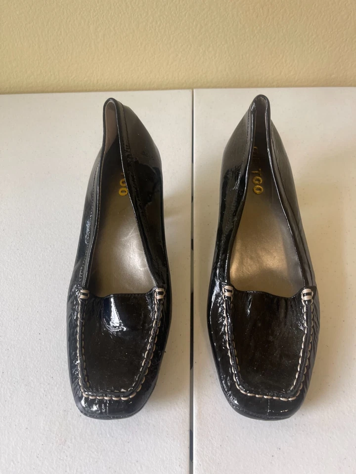 Tacones Me Too Pump para mujer 9,5 negros quizás sin cordones charol Foto 2 de 4
