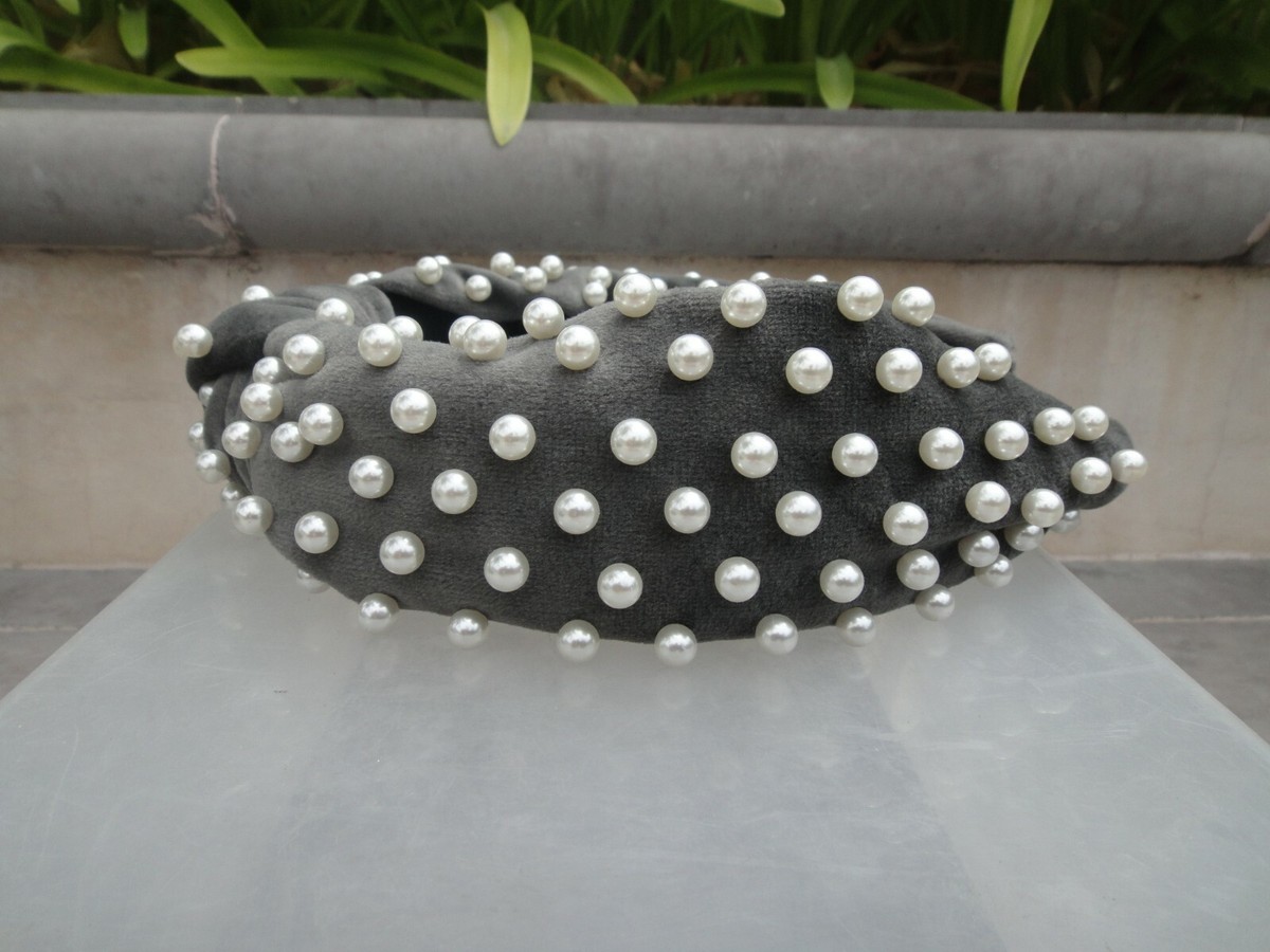 Lele Sadoughi Velvet Pearl Knotted Headband in Ivory Graphite Grey Lele Sadoughi GRAPHITE VELVET, IVORY FAUX PEARL KNOTTED  main image 3