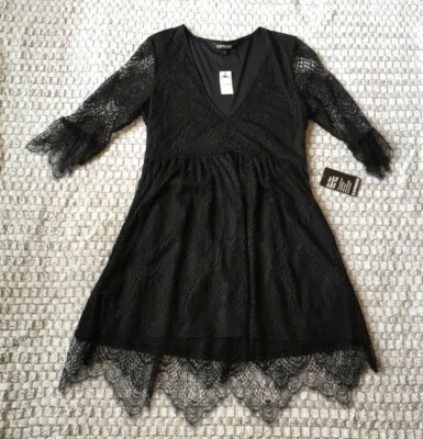 NWT! EXPRESS Black Floral Lace Short Sleeve V Neck A Line size 10 women s 