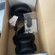 Ossur Spirit Unloader Knee Brace Right Lateral Small