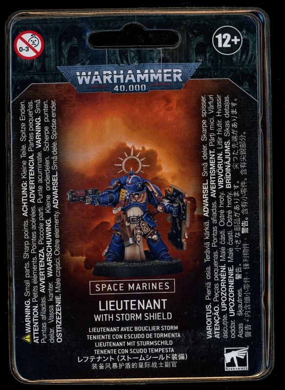 Warhammer 40k Space Marines: Lieutenant with Storm Shield