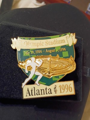 3/5000 Rare Olympic Stadium Pin Badge