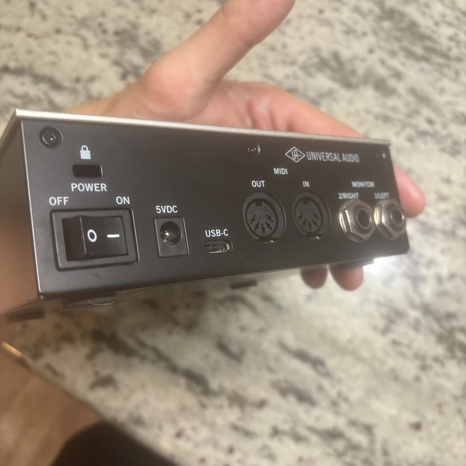 Universal Audio VOLT1 2-Channel USB Audio Interface - Image 4 of 4