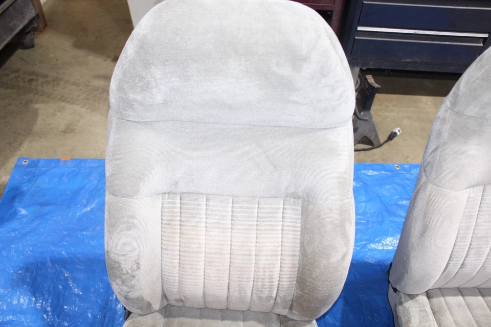 86-94 Chevy s10 BLAZER Gmc s15 JIMMY Sonoma Bravada Bucket SEATS POWER & Manual - Image 2 of 4