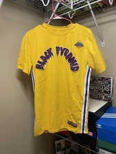 Black Pyramid Tee Shirt Yellow Short Sleeve Mens Size Small Purple Spellout