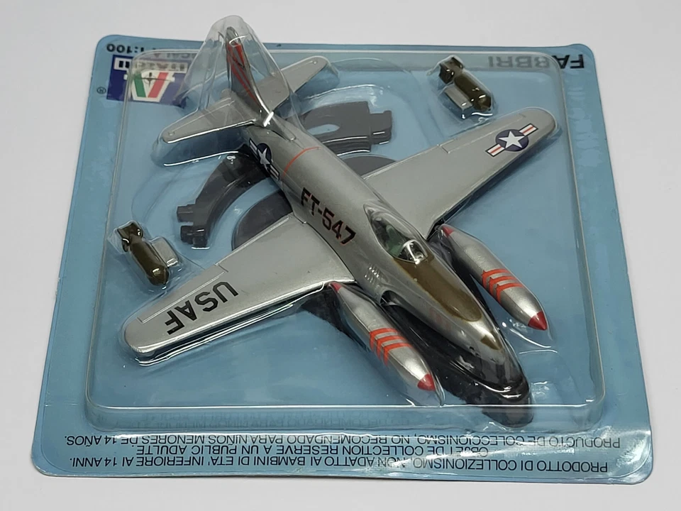 ITALERI AG-P019 1:100 Scale Lockheed F-80 Shooting Star USAF Fighter Aircraft - Image 2 of 4