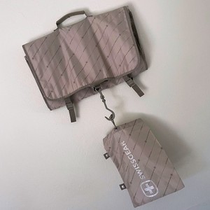 Swiss Gear Garment Bag Accessory Sleeve Swissgear Travel Hanging Beige Trifold
