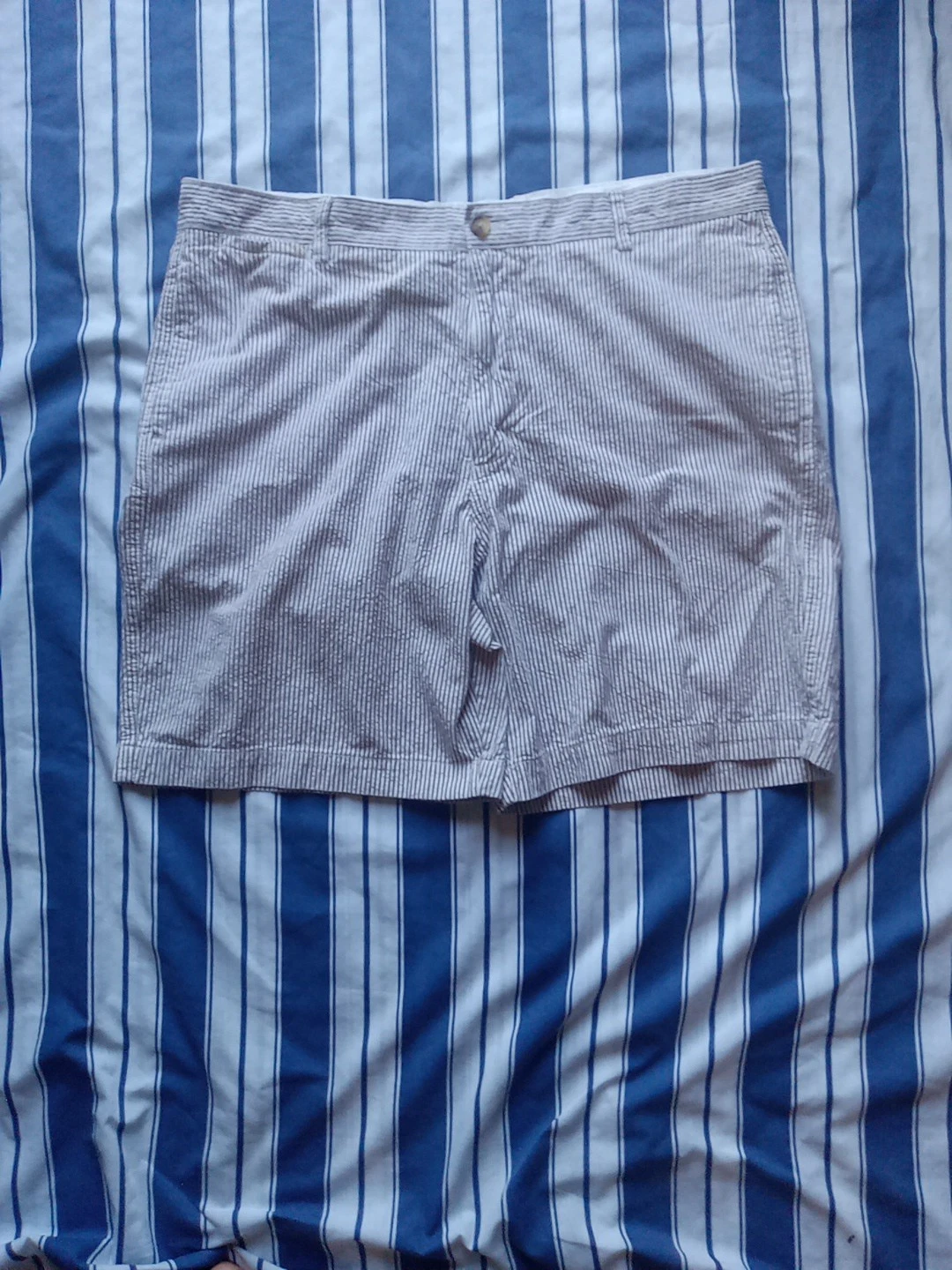 Chaps Size 38 Seersucker Shorts MEN'S Gray Pinstripe Golf Casual EUC