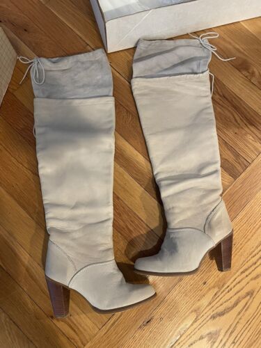 Vintage Zodiac Women’s Snapper Suede Beige Stack Heel Boots Sz 7 With Box