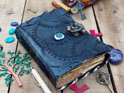 Hokuspokus Vintage Leder Tagebuch Grimoire Zauberbuch Drittes Auge Magie Wicca
