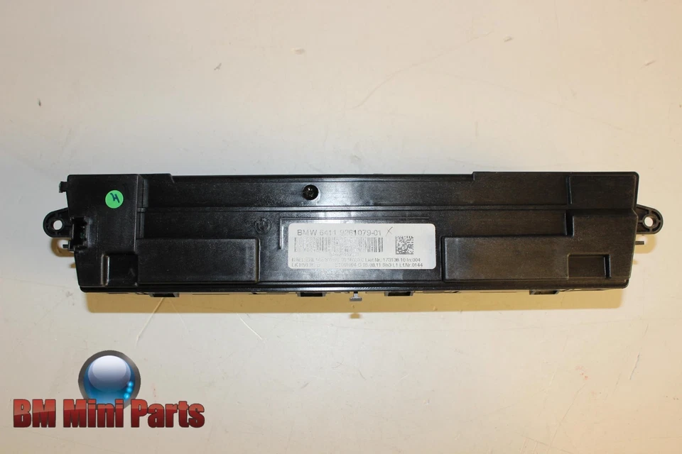 BMW Automatic Air Conditioning Control Unit Basis 64119261079 - Image 2 of 3