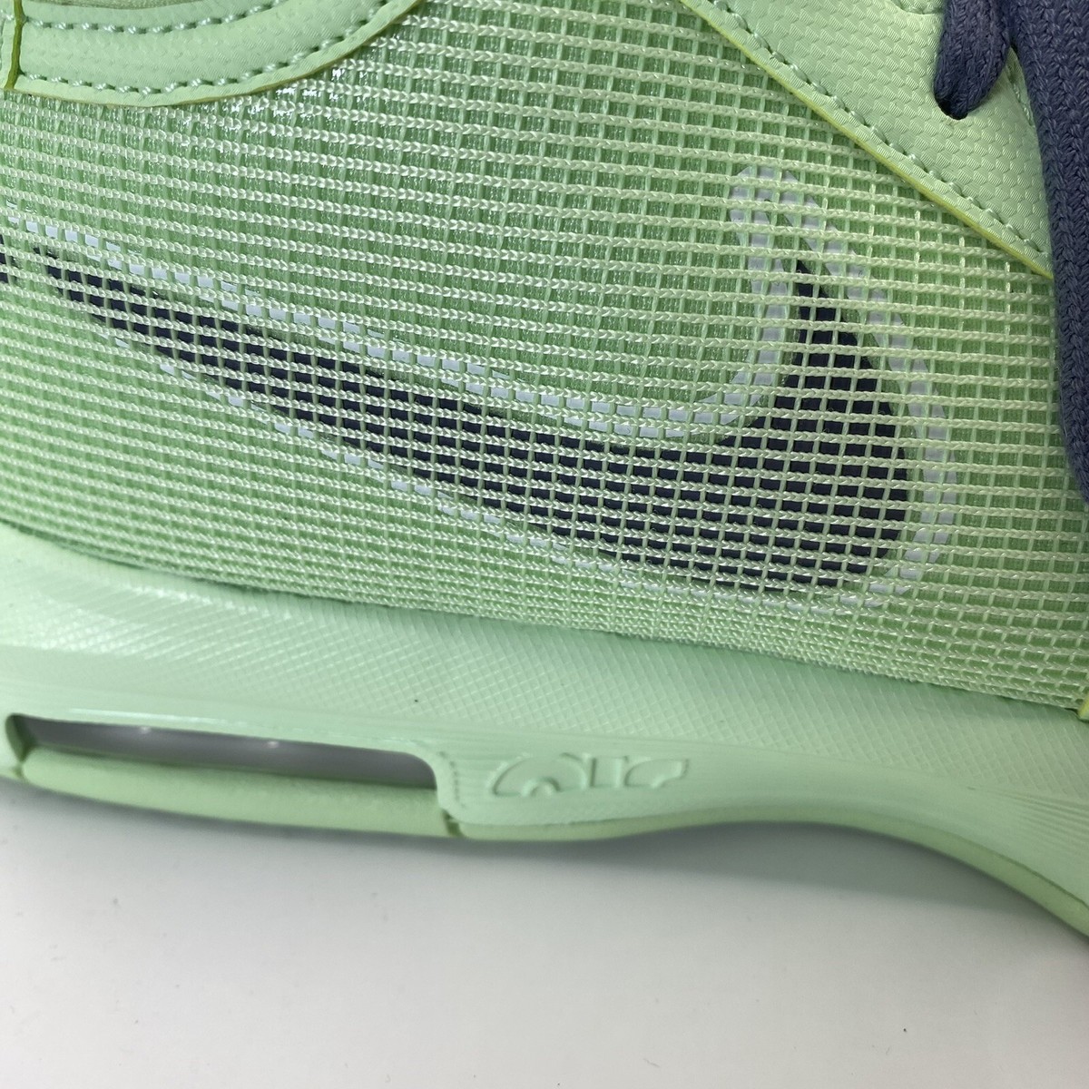 New Nike Lebron Witness 8 Basketball Vapor Green White 