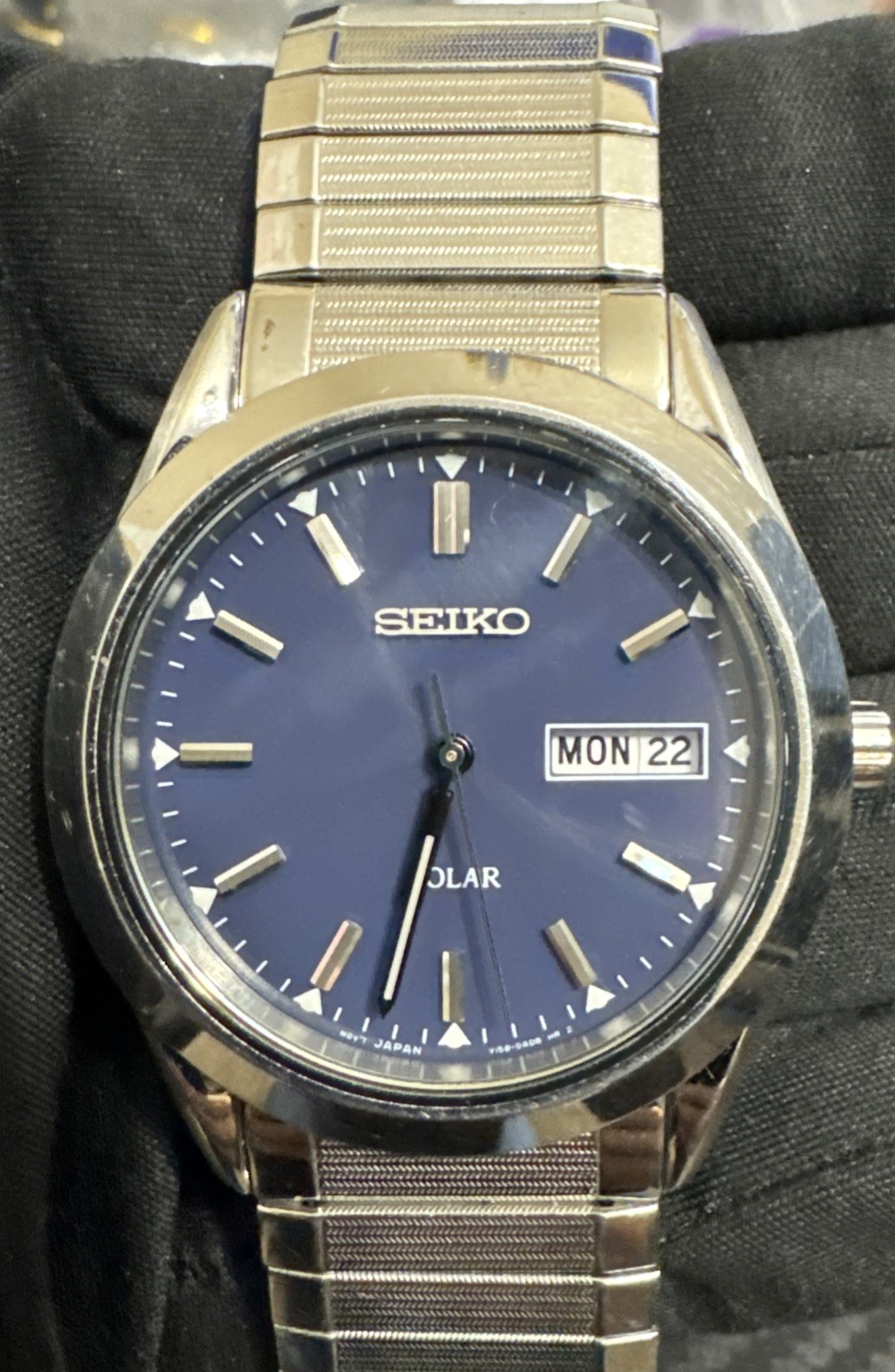 Seiko Solar V158-0AB0 Blue Dial Day Date 37mm Bracele… - Gem