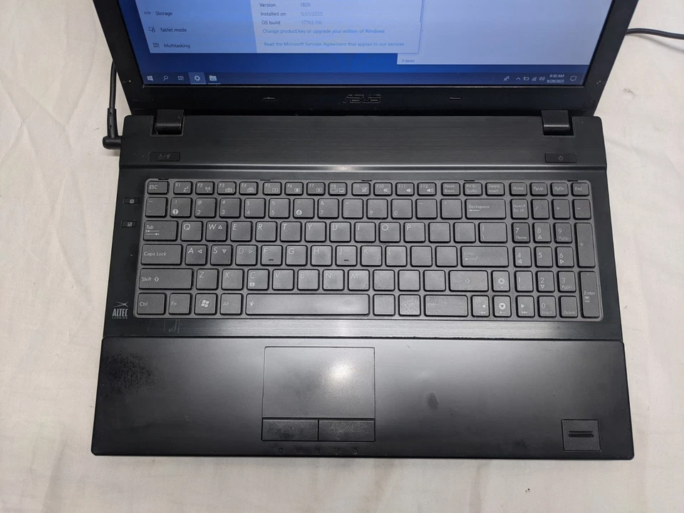 Portátil ASUS B53J 15.6" | Core i7 M640 | 8GB Ram | 320GB HDD | Windows 10 Foto 3 de 4