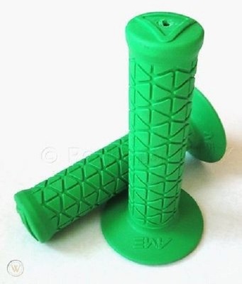 OLD SCHOOL BMX AME Tri Grips GREEN Bike Bicycle Grips PAIR se bikes