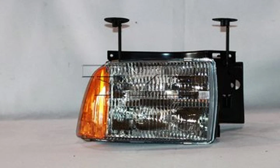 Conjunto de faros TYC 20-5091-00 para Chevrolet Blazer 95-97 Foto 2 de 4
