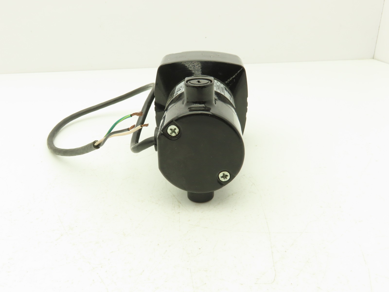 Bodine Electric 24A2BEPM-D5 Inline DC Gearmotor 300:1 Ratio 1/29Hp 8.3rpm 130VDC