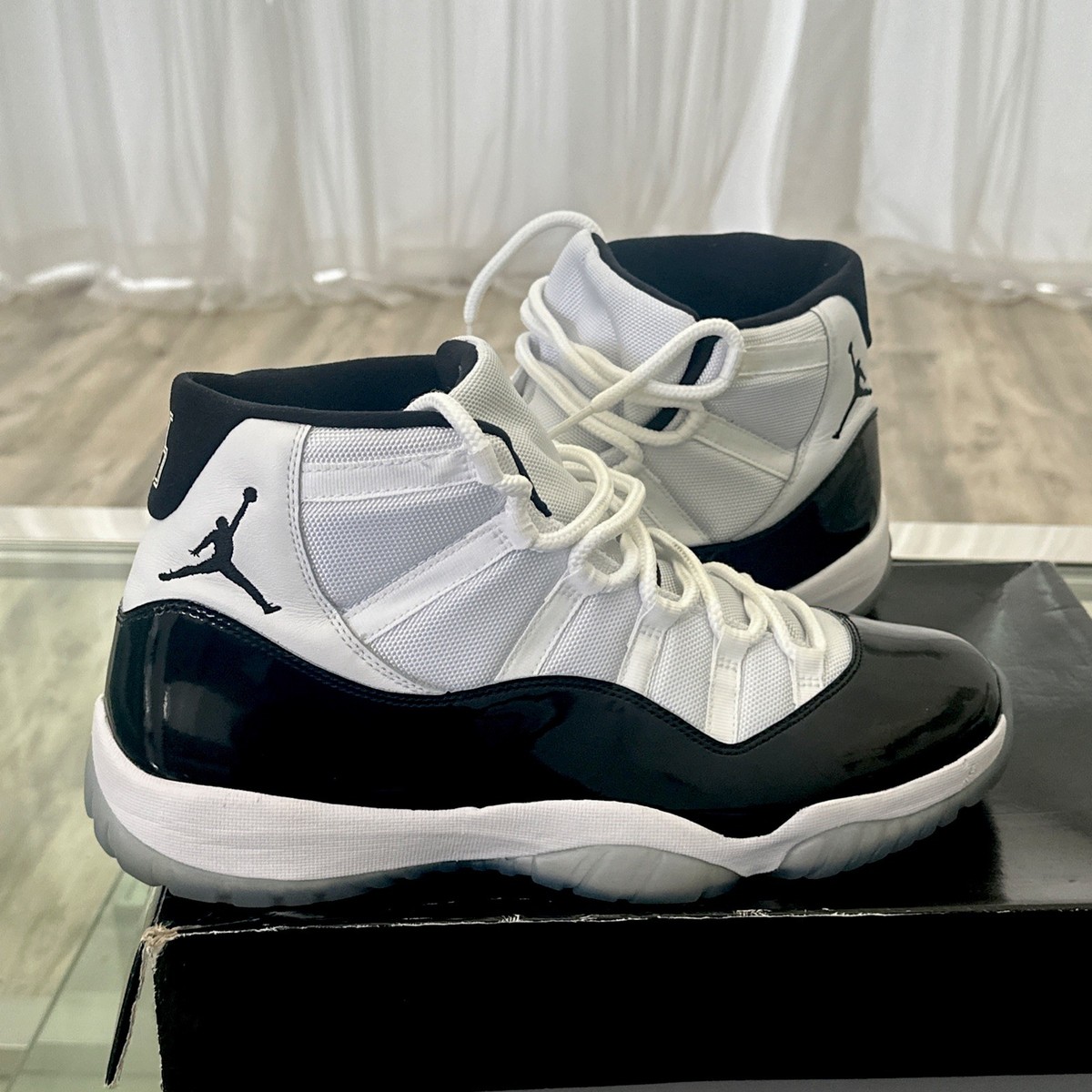 エアジョーダン 11 コンコルド Nike Air Jordan 11 Retro 