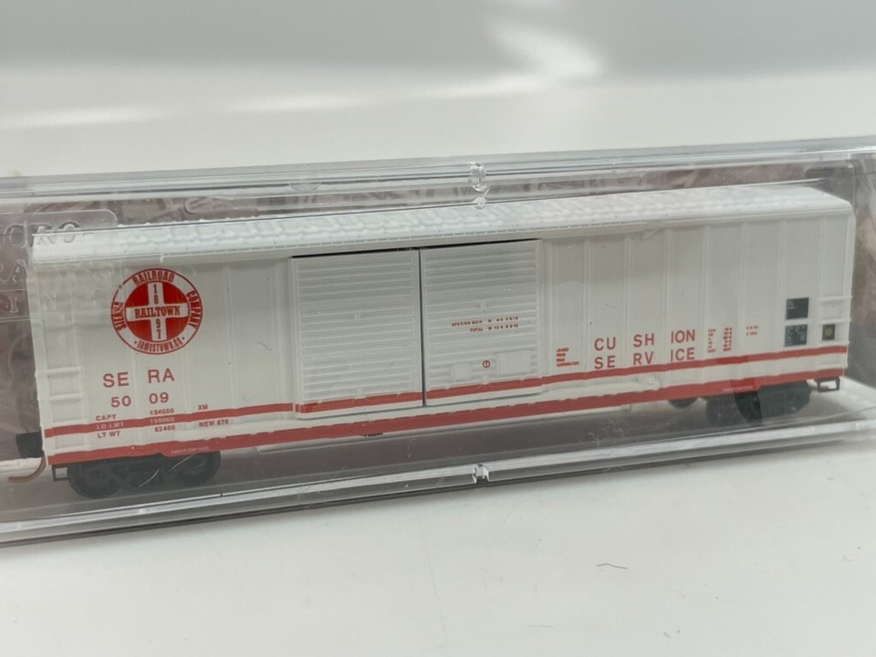 Micro Trains N #17264 N Scale Sierra Railroad 50' Rib Side Box Car ...