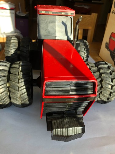 Case International 4994 Collector's Edition 4-wheel drive by Ertl in 1/16 scale - Picture 5 of 21