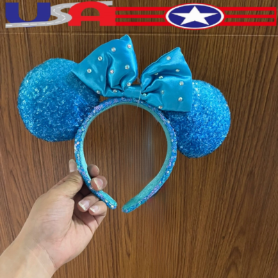 Disney Parks NWT Aqua Sequin Blue Gifts Minnie Mouse Diamond  display picture 1