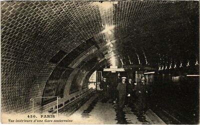 CPA PARIS 5e - Vue Intérieure d'une Gare souterraine (82109)