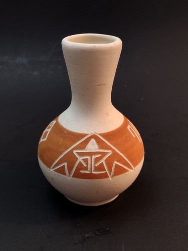 Vintage Sioux Pottery Orange Cream Vase Marion Selwyn Signed SD