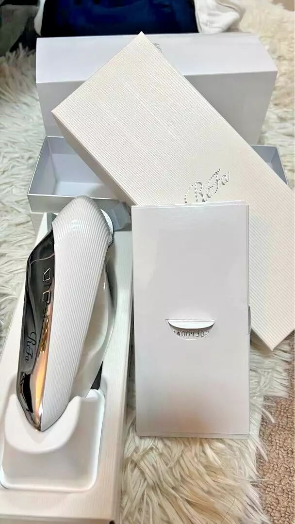 Refa Beautech Raise RE-AA02A White