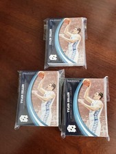 (100) NORTH CAROLINA TAR HEELS 2016 PANINI TYLER ZELLER #32 LOT SAN ANTONIO SPUR
