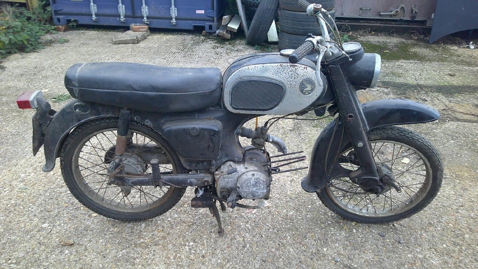 1966 66 Honda 90 c200 project spares or repairs uk registered barn find