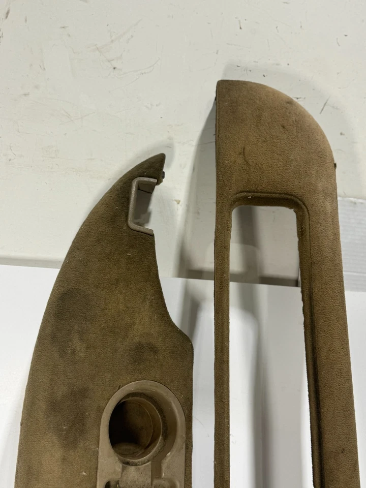 GMC/CHEVY C/K 2500 3500 1988-1994 REPOSABRAZOS TRASERO DERECHO PORTAVASOS Foto 4 de 4