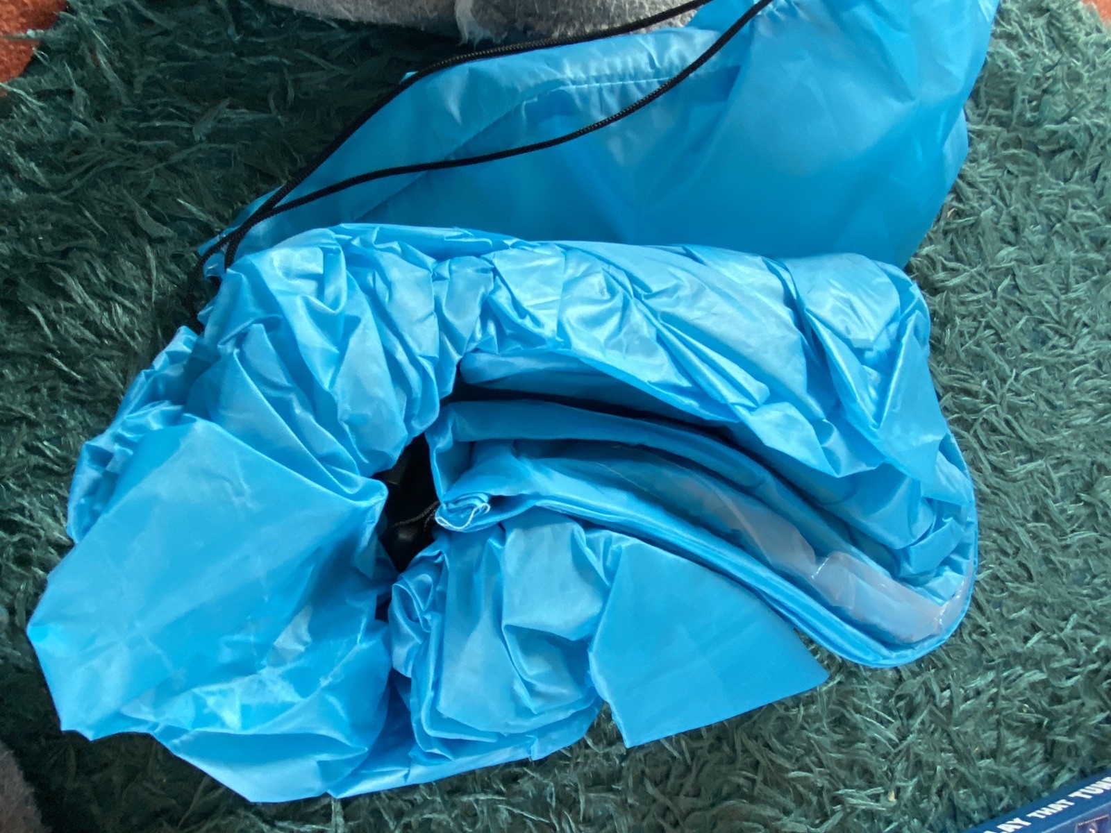 Aufblasbares Luftbett Sofa klappbar, Liege Couch Stuhl für Camping und Strand Neu