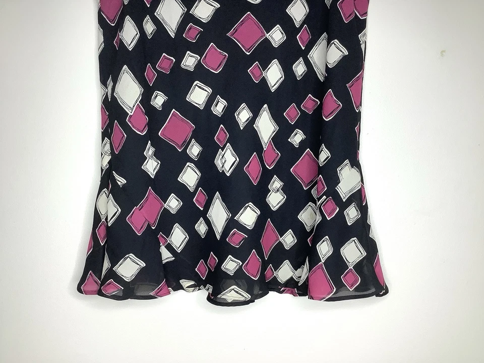 Falda Vintage Axcess Liz Claiborne Negra Y Rosa Estampado Geométrico Talla 16 Foto 2 de 4