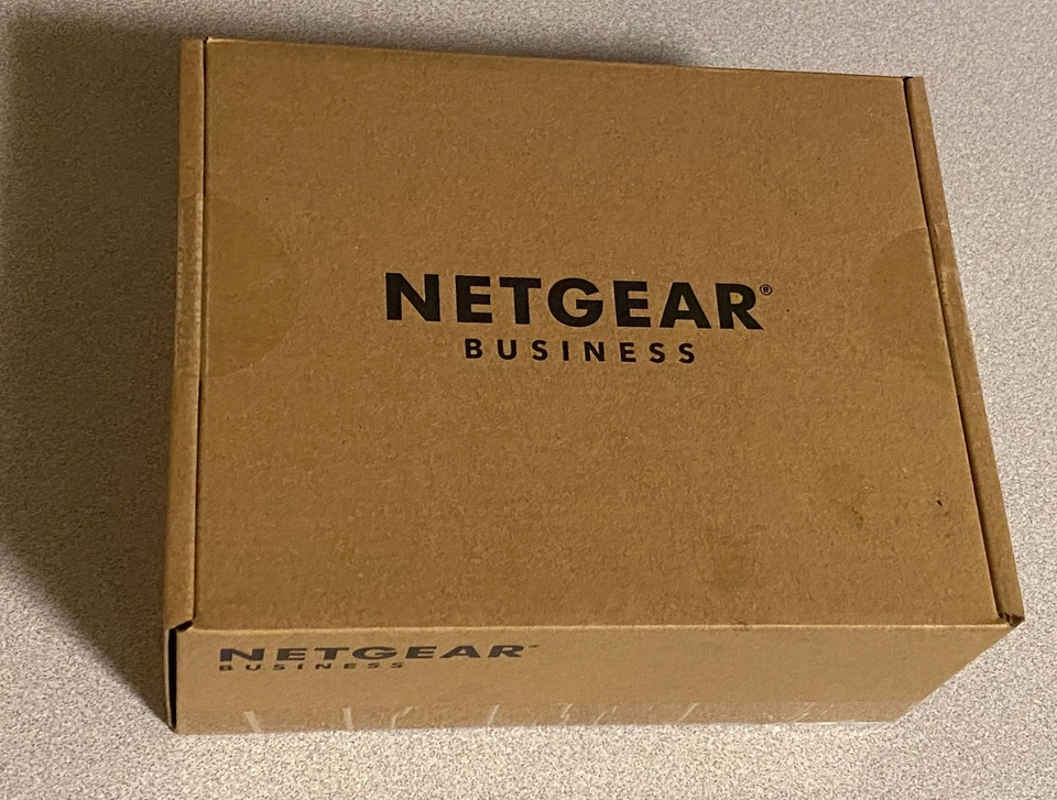 Netgear GS308E-400NAS 8-Port Gigabit Ethernet Smart Managed Plus Switch Neu