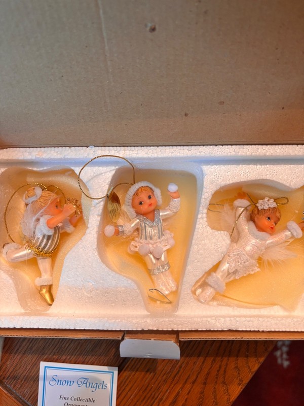 Ashton Drake Heirloom Snow Angels Collectible Ornaments set of 3