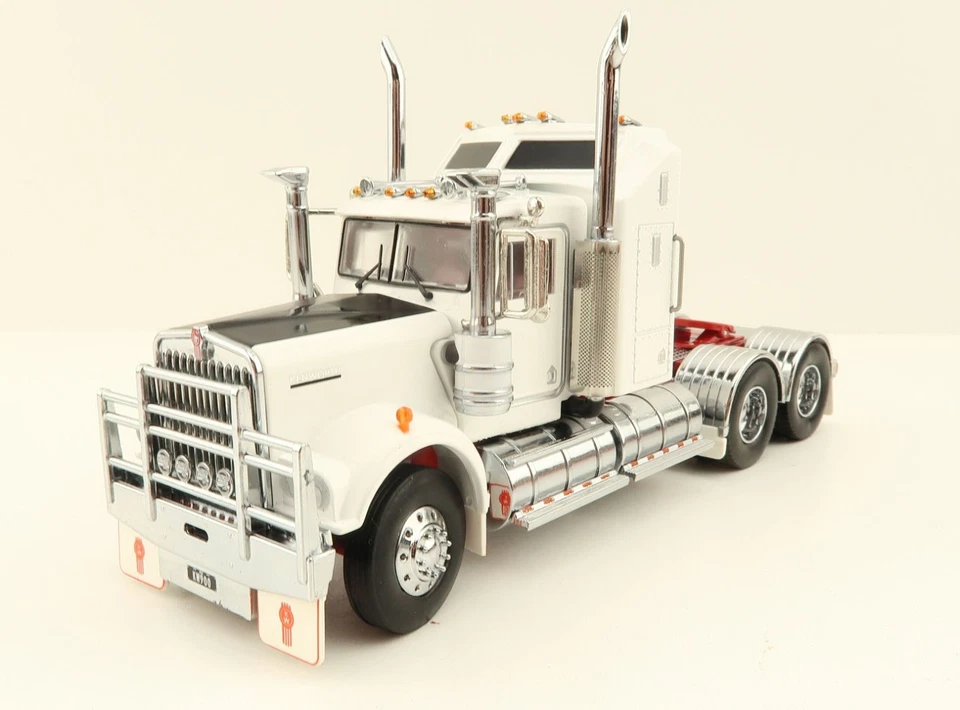 Iconic Replicas Australian Kenworth W900 6x4 Truck White Red Alloy 1:50 - Image 3 of 4