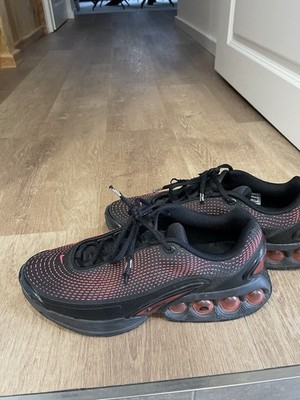 Nike SportswearAIR MAX DN - Sneaker low - black/bright crimson/gym red
