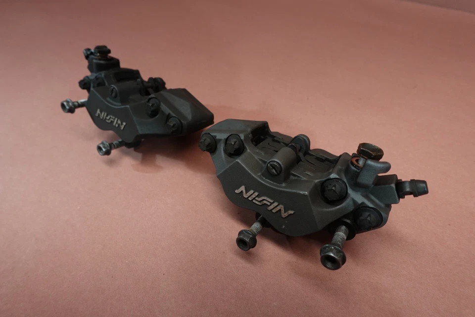 Pinza de freno delantera derecha izquierda honda cb900 cb 900 2002-2007 Foto 3 de 4