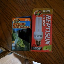 Zoo Med Daylight Blue Reptile Bulb  ReptiSun 5.0 UVB 13 Watt Tropical