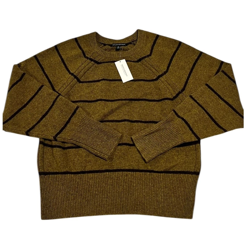 Nuevo con etiquetas Banana Republic Mujer M Oliva/Negro Rayas Crew Yak Merino Dolman Foto 2 de 4