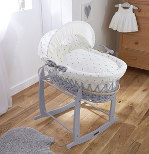 lullaby hearts moses basket