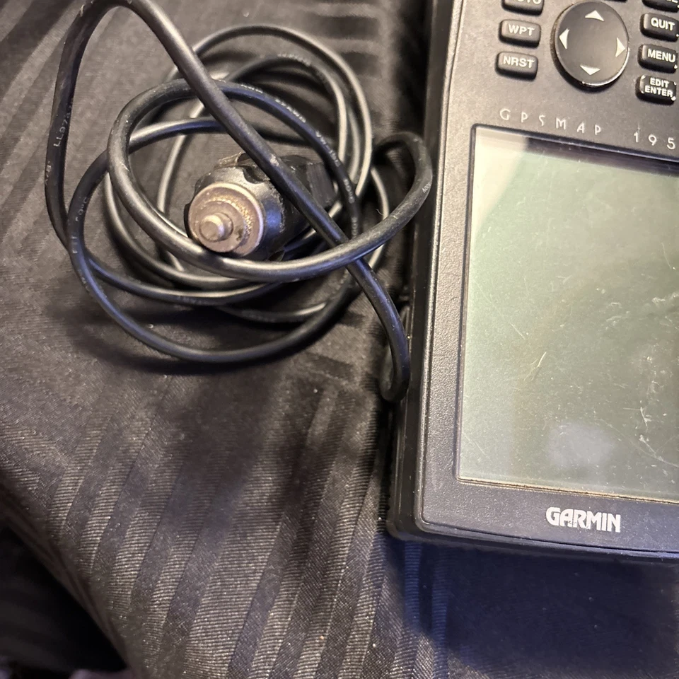 BUNDLE Garmin GPSMAP 195 Aviation GPS Antenna power supply TESTED powers on - Image 2 of 3