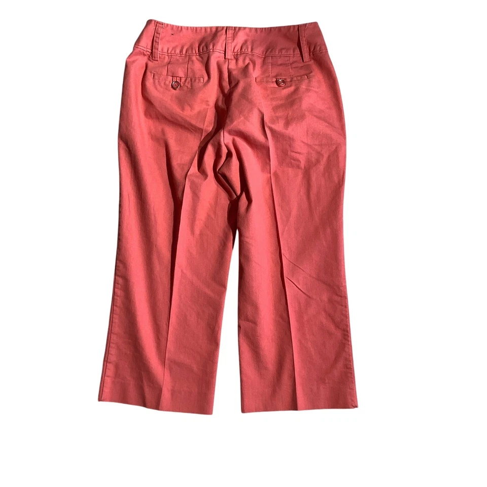 Larry Levine Coral Capris Talla 8 - Sirena de Oficina, Clásica, Minimalista Foto 2 de 4