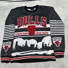 Vintage Chicago Bulls Sweatshirt Mens Small All Over Print Sweater NBA Jordan