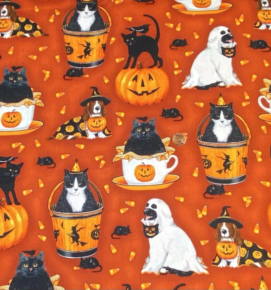Tela estampada de Halloween Very Scary Dogs & Cats de Robert Kaufman, BTHY, FUERA DE STOCK Foto 3 de 3
