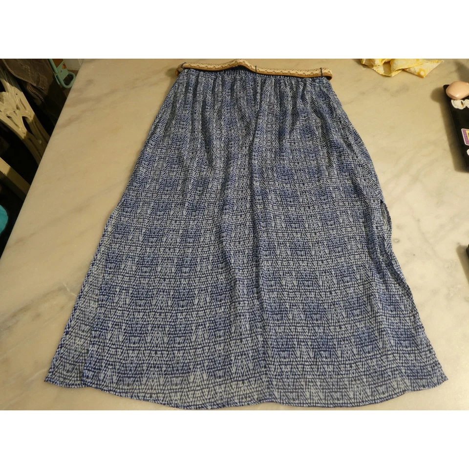 Faded Glory Women's Plus Size 2X 18W-20W Skirt with Belt - Image 3 of 4