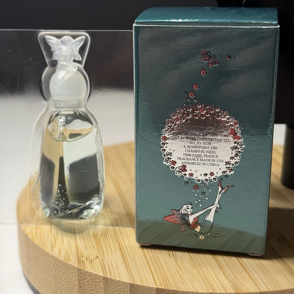 Anna Sui Secret Wish Eau de Toilette Mini / Tamaño de viaje .17 fl. oz. /5ml NUEVO Foto 2 de 4